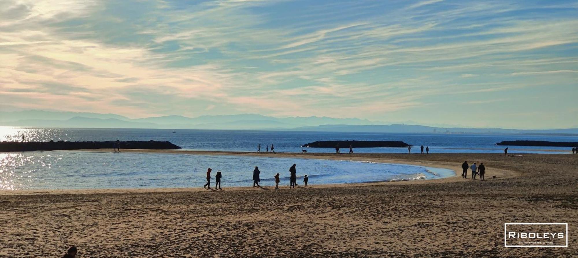 Grand T3 Neuf Climatise Avec Wifi A 100M De La Plage Vias Bagian luar foto