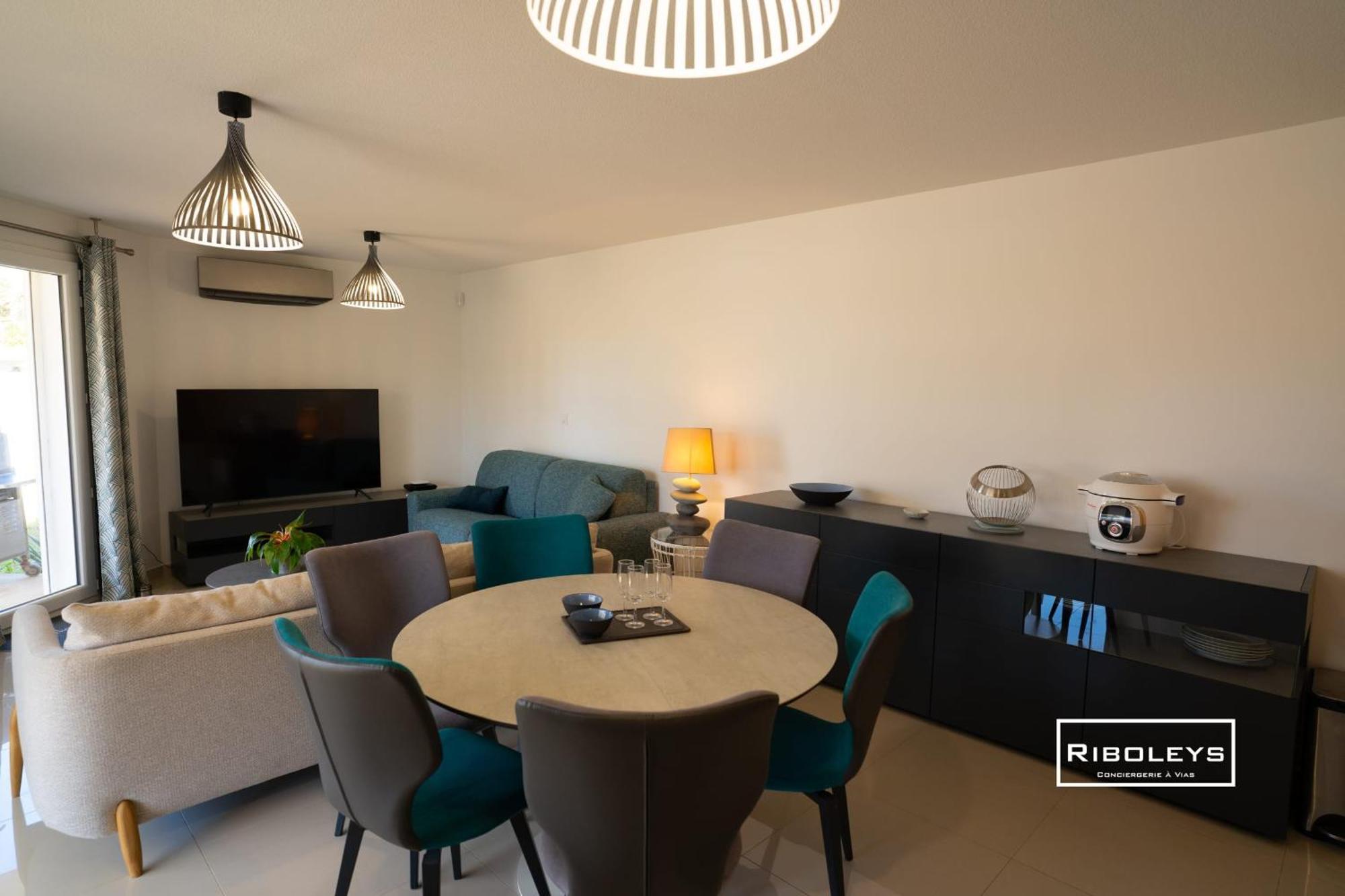 Grand T3 Neuf Climatise Avec Wifi A 100M De La Plage Vias Bagian luar foto