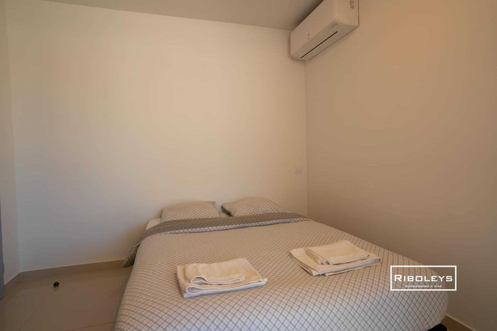 Grand T3 Neuf Climatise Avec Wifi A 100M De La Plage Vias Bagian luar foto