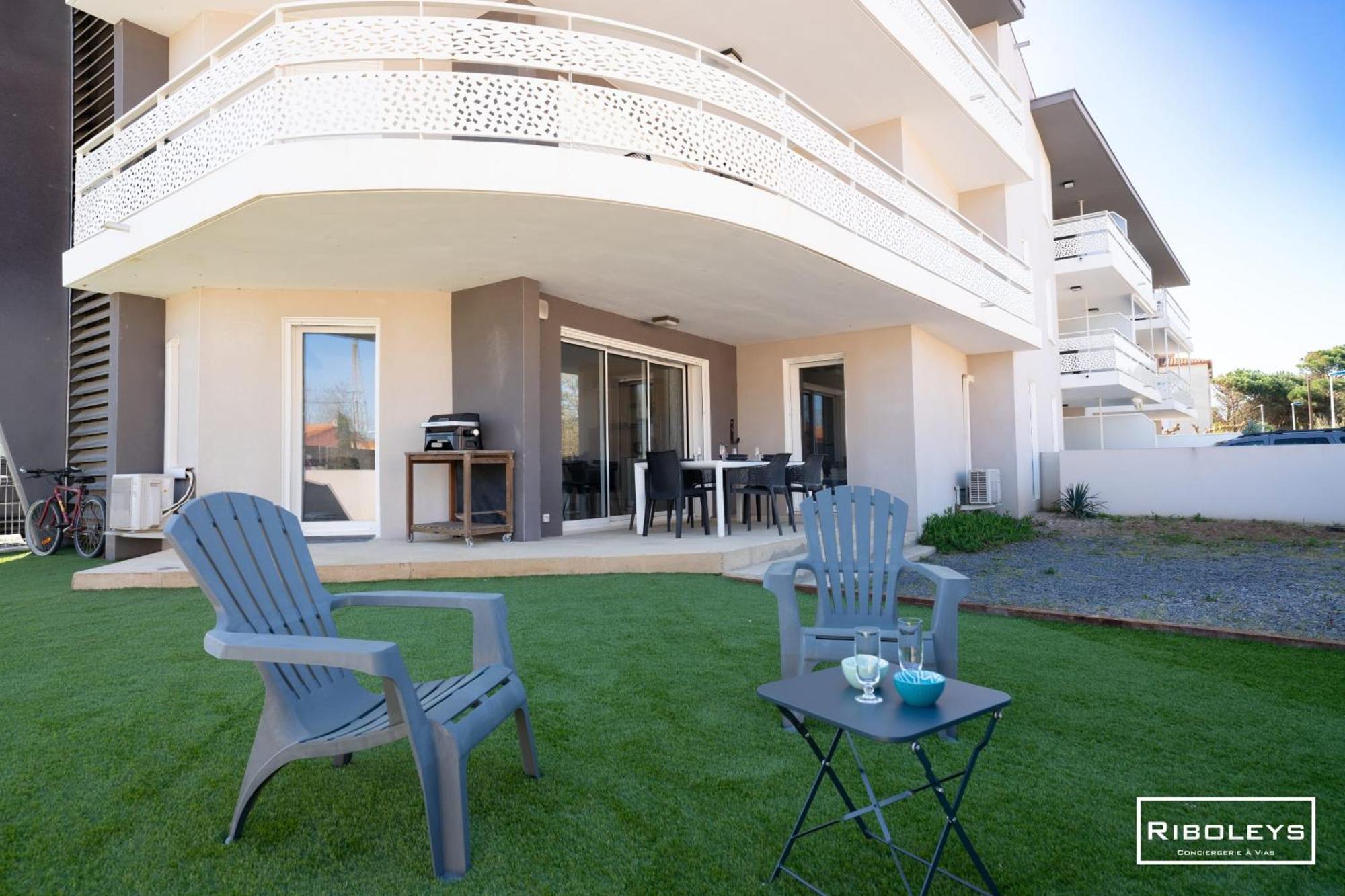 Grand T3 Neuf Climatise Avec Wifi A 100M De La Plage Vias Bagian luar foto